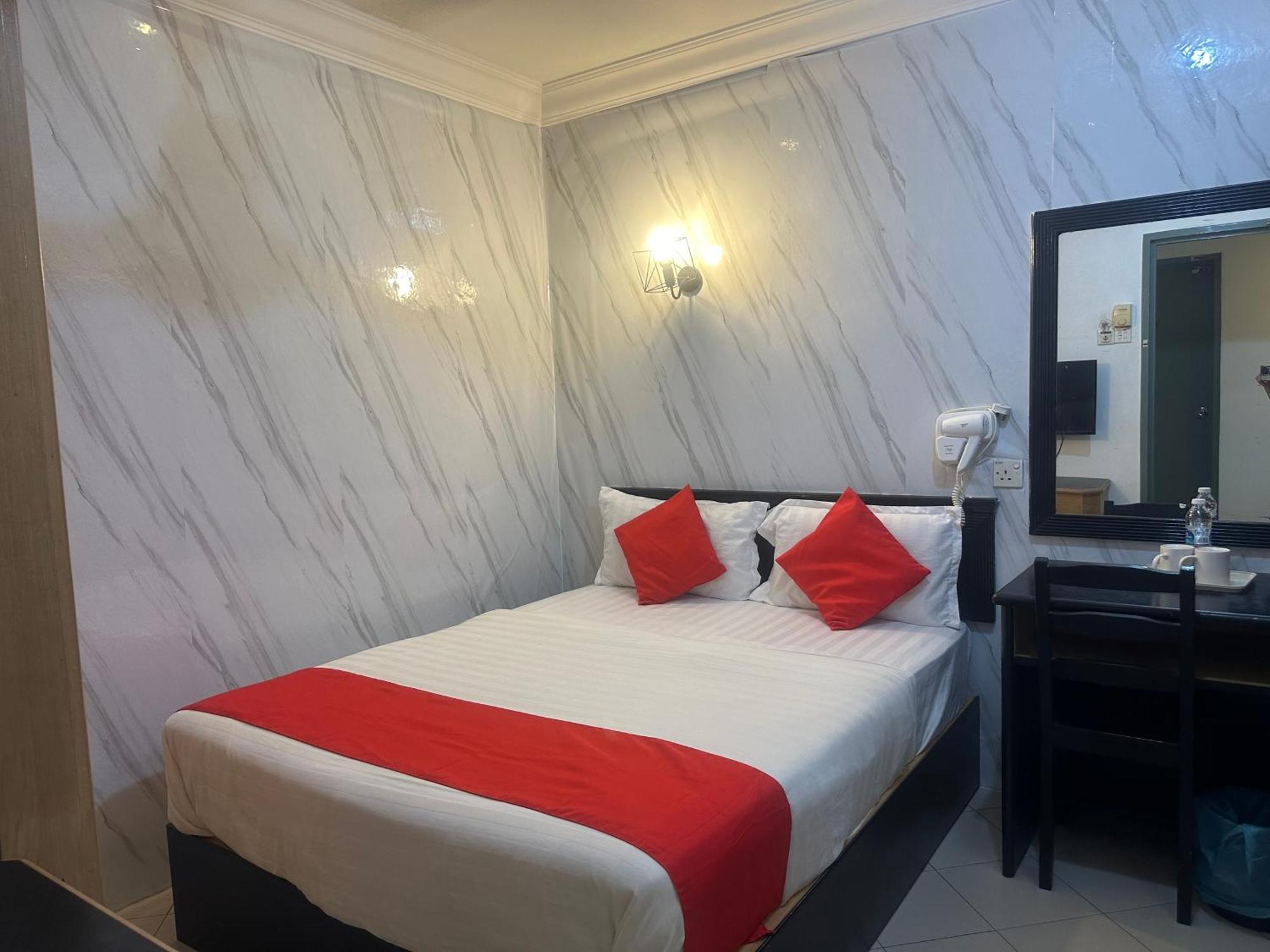 V Hotel Teluk Intan Eksteriør billede