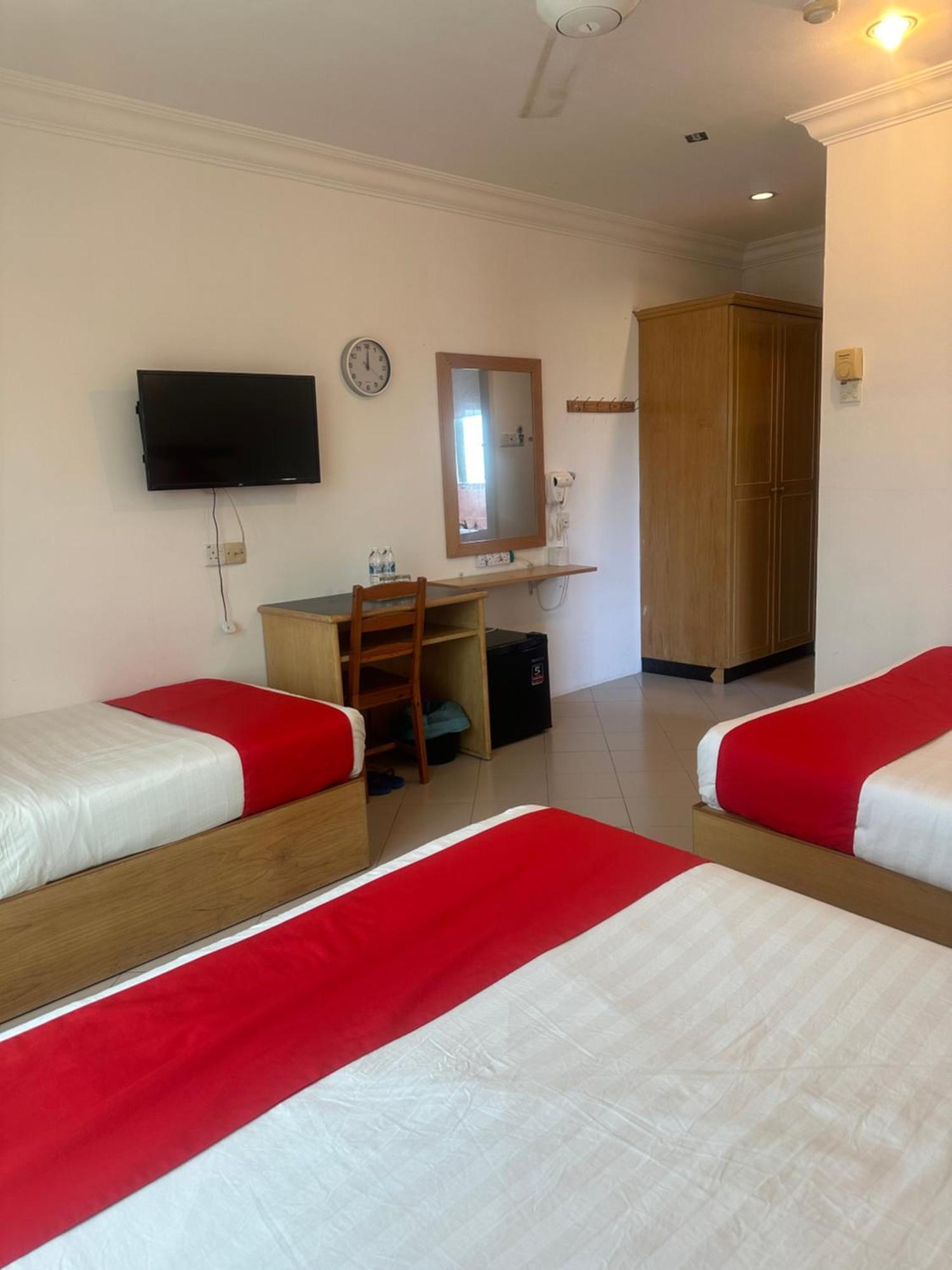 V Hotel Teluk Intan Eksteriør billede