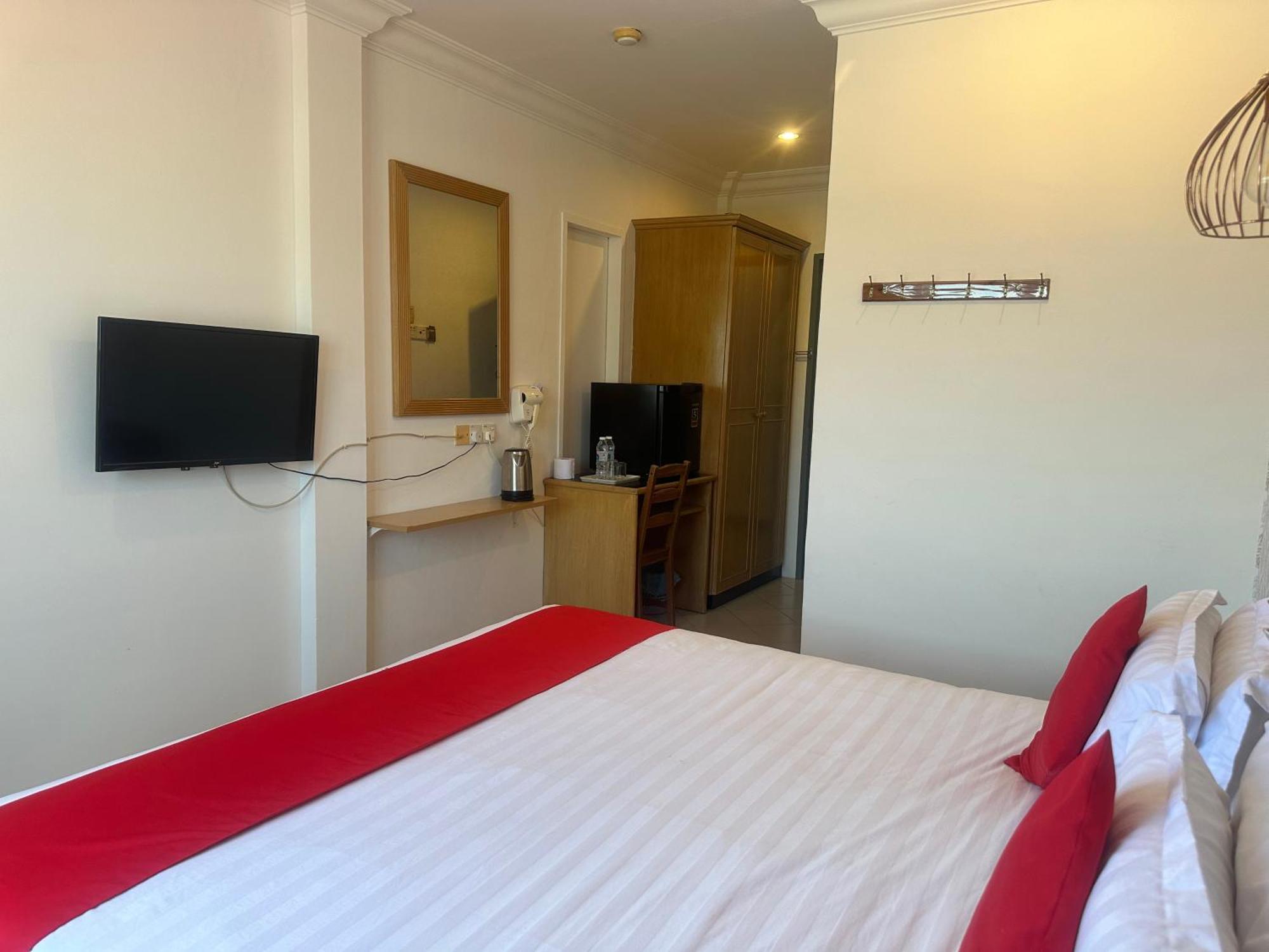 V Hotel Teluk Intan Eksteriør billede